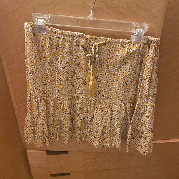 Princess Polly Yellow Floral Mini Skirt - Picture 2 of 2